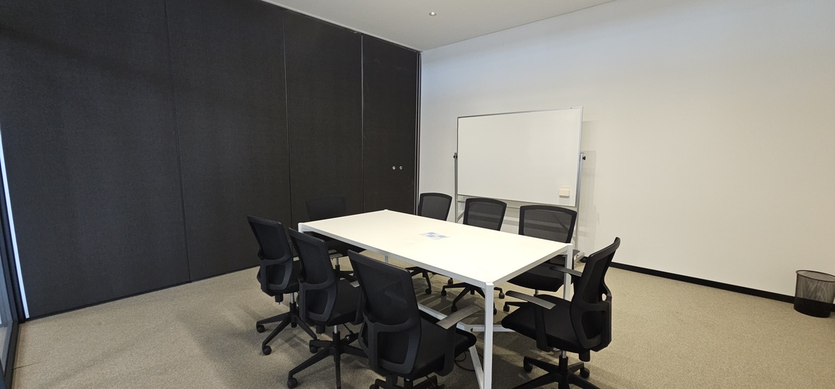 13 de 21: sala de juntas