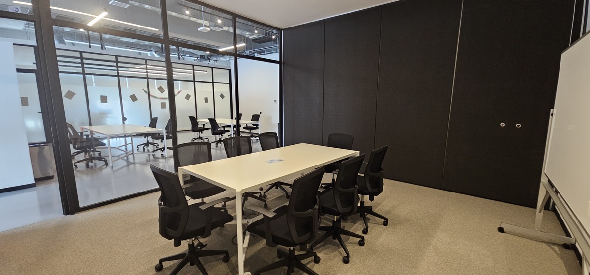 14 de 21: sala de juntas