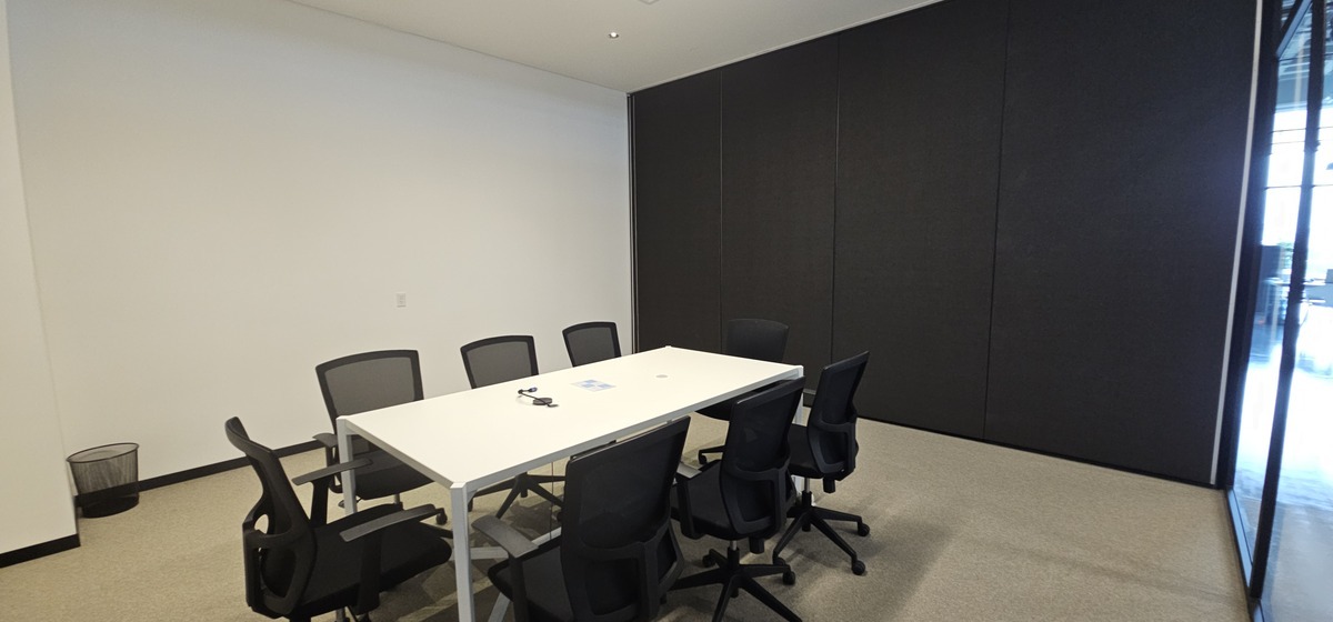 17 de 21: sala de juntas