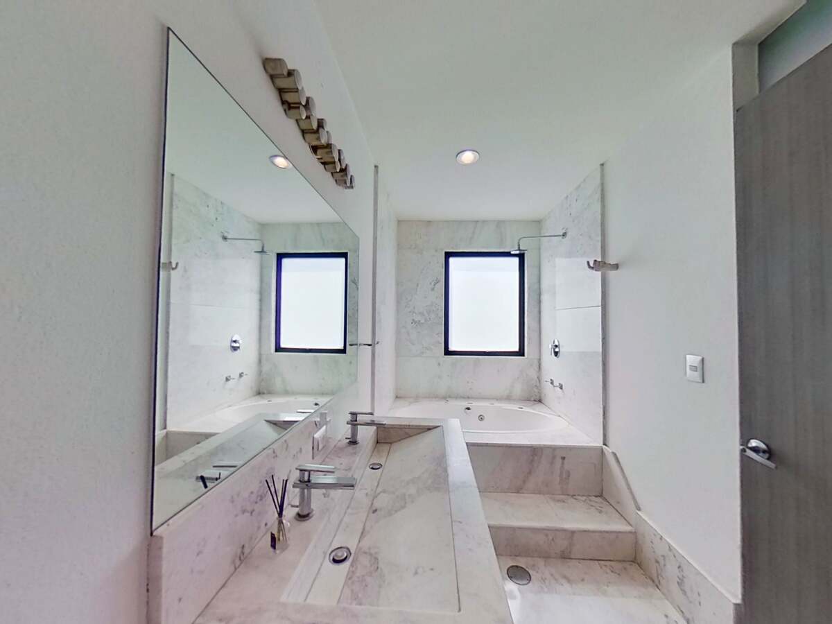 23 de 29: Baño completo