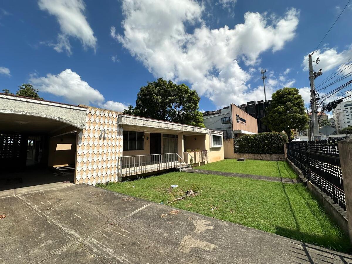 Locales en Venta Ensanche Serrallés, Santo Domingo