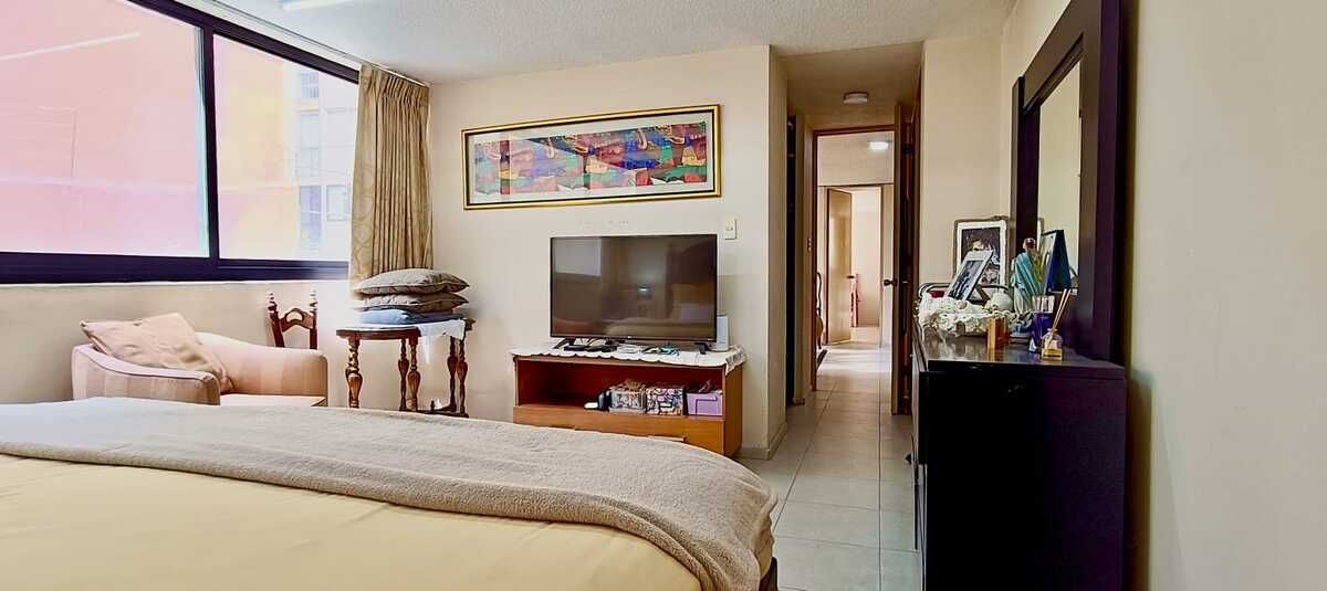 32 de 49: Habitación Principal