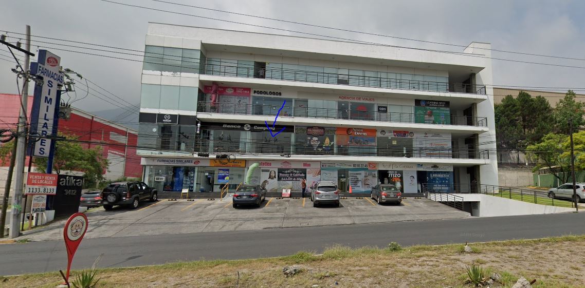 1 de 14: Vista general de la Plaza