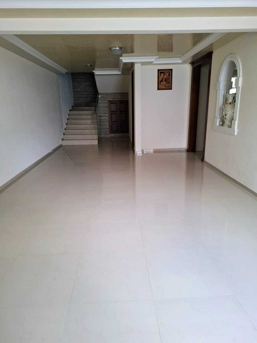 3 de 19: Sala - comedor