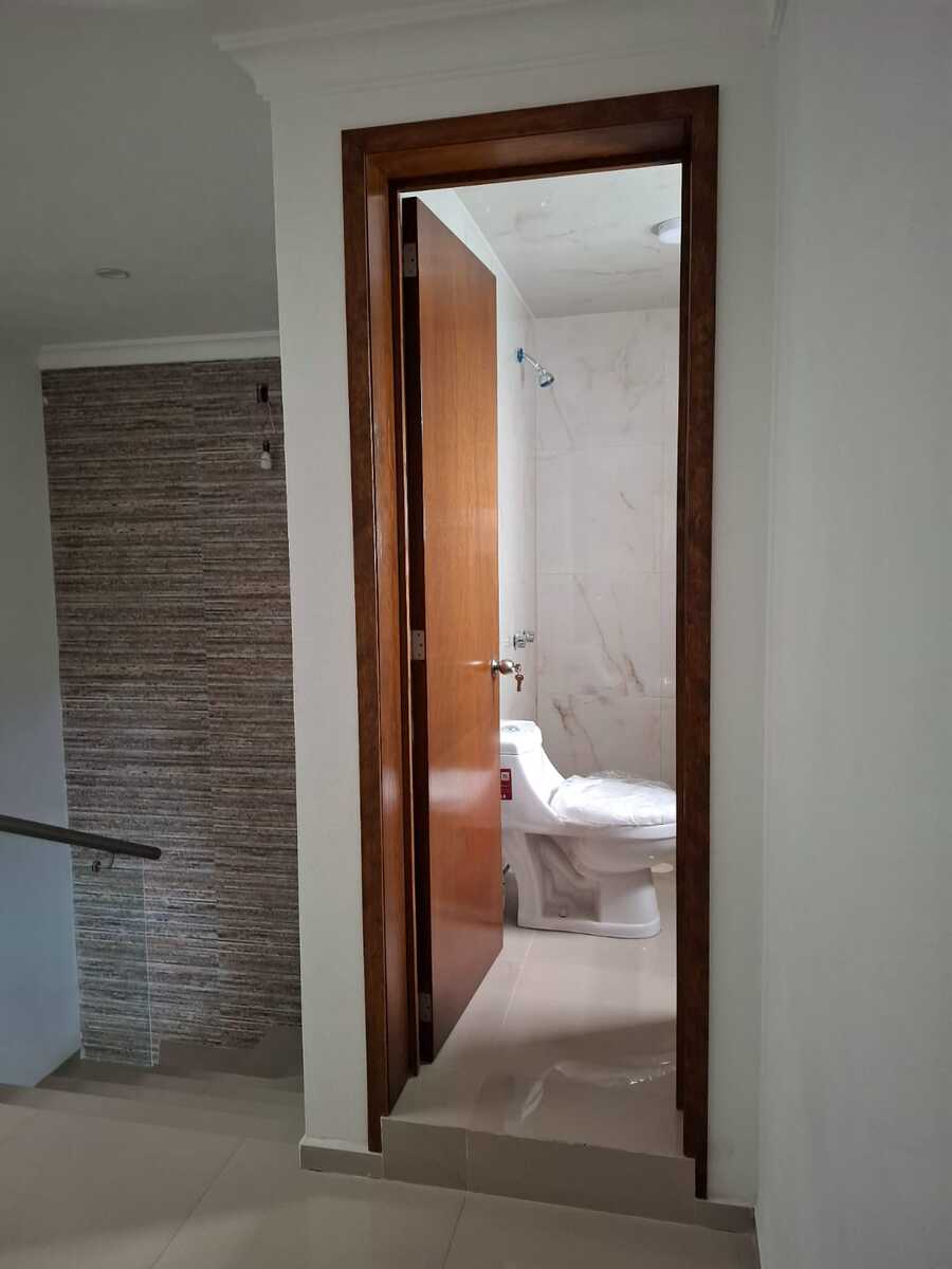 18 de 19: Baño compartido