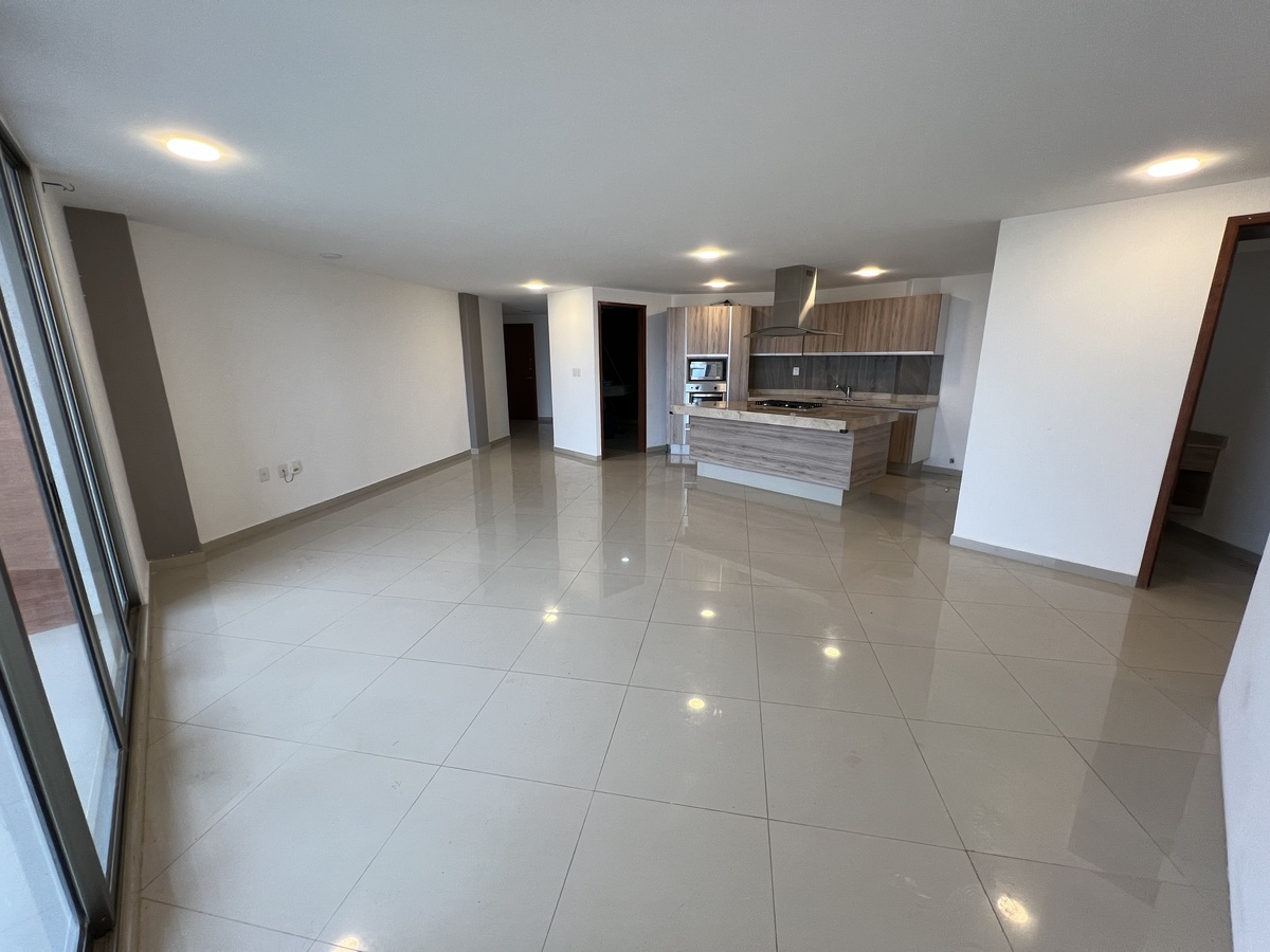 2 de 17: Sala-comedor