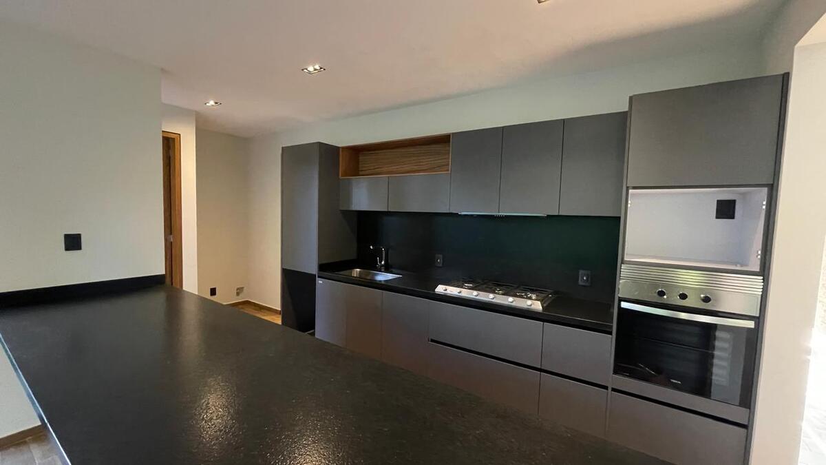 3 of 13: Cocina