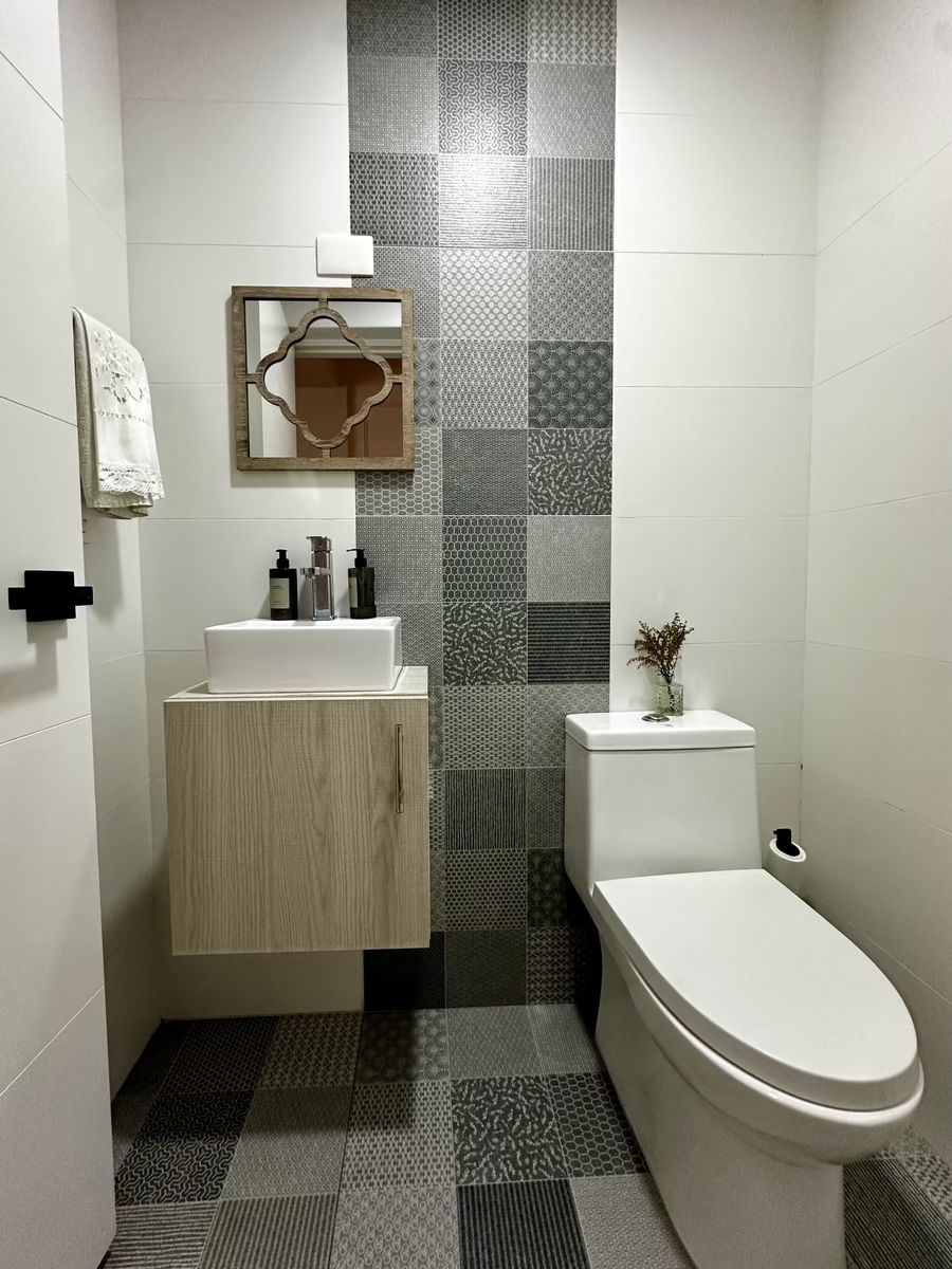 10 de 15: Baño de Visitas