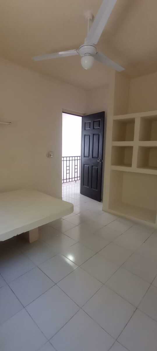 11 of 18: Habitación