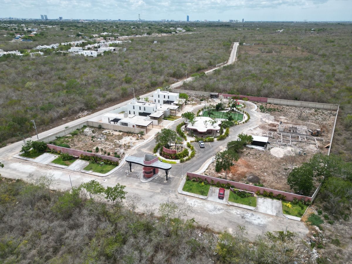 Casa en venta en privada exclusiva en Cholul, Mérida, Yucatán