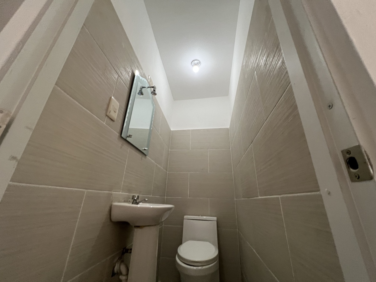 10 de 10: Baño Visita