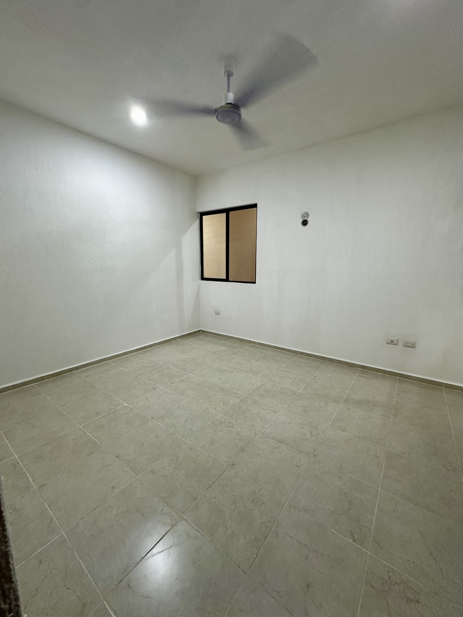 10 de 19: Recámara 2