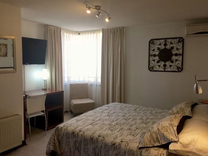 Departamento en venta 2D2B - 1403, en Barrio El Golf, orientación Sur-Oriente