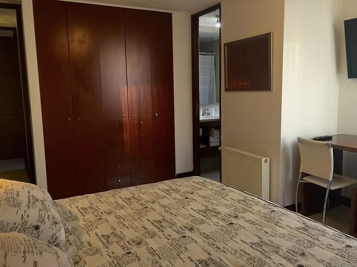 Departamento en venta 2D2B - 1403, en Barrio El Golf, orientación Sur-Oriente