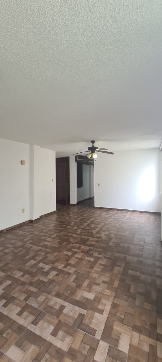 3 de 17: Sala-Comedor