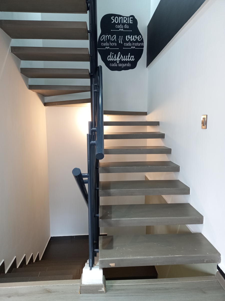 10 de 47: townhouse 4 pisos