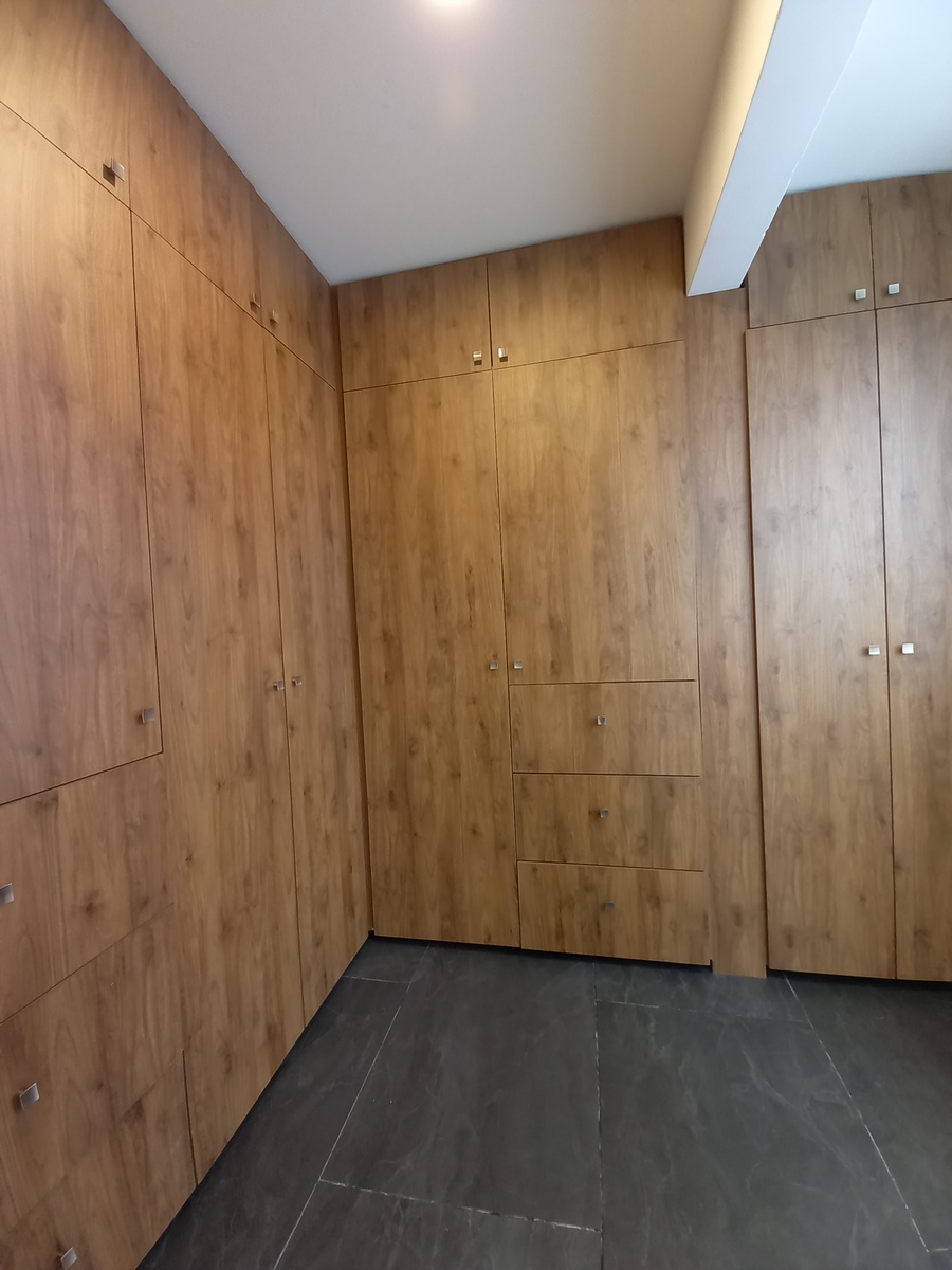 22 de 47: vestidor