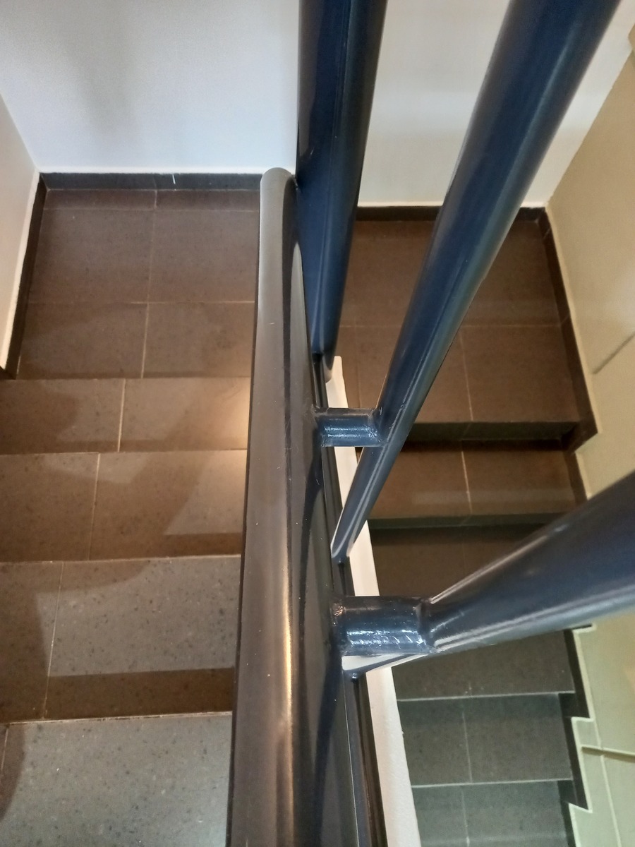 32 de 47: escaleras