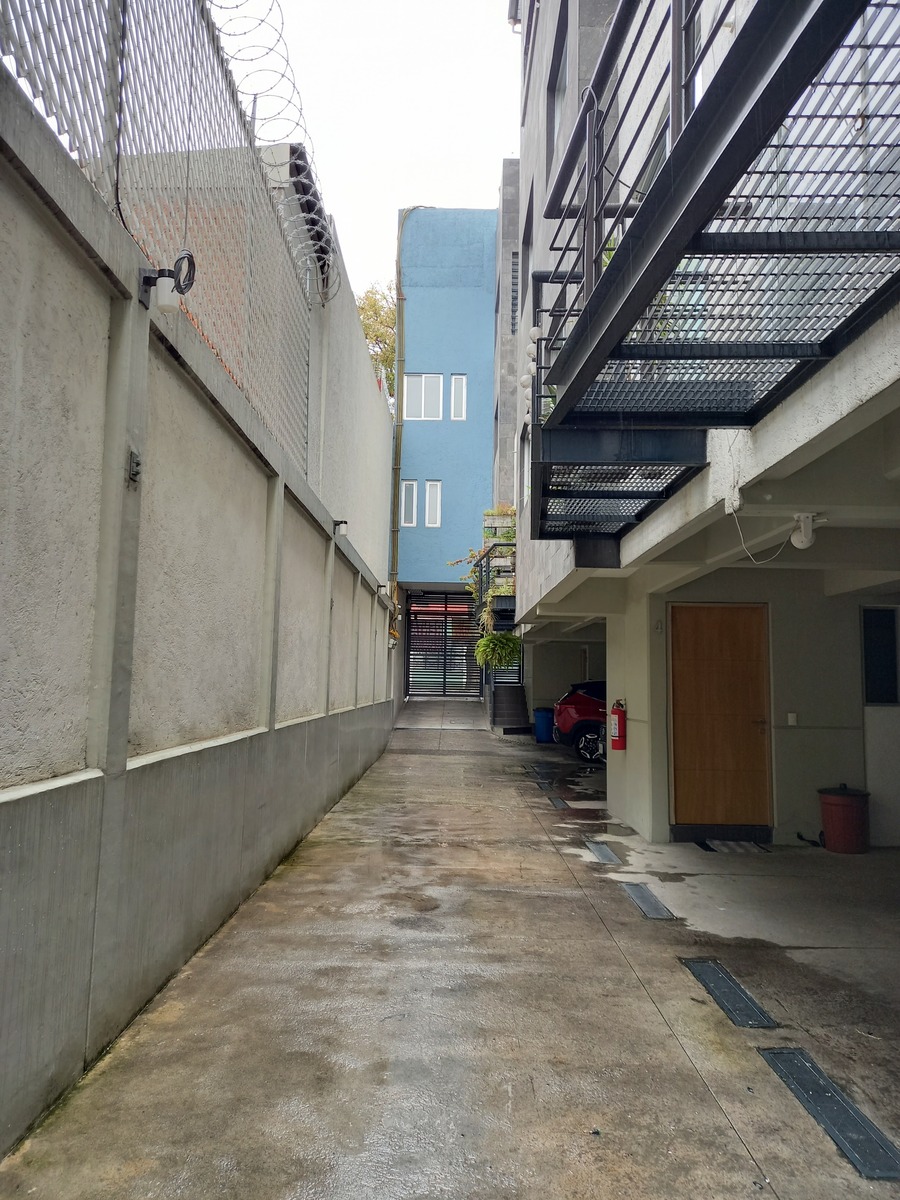 45 de 47: condominio de sólo 6 casasse