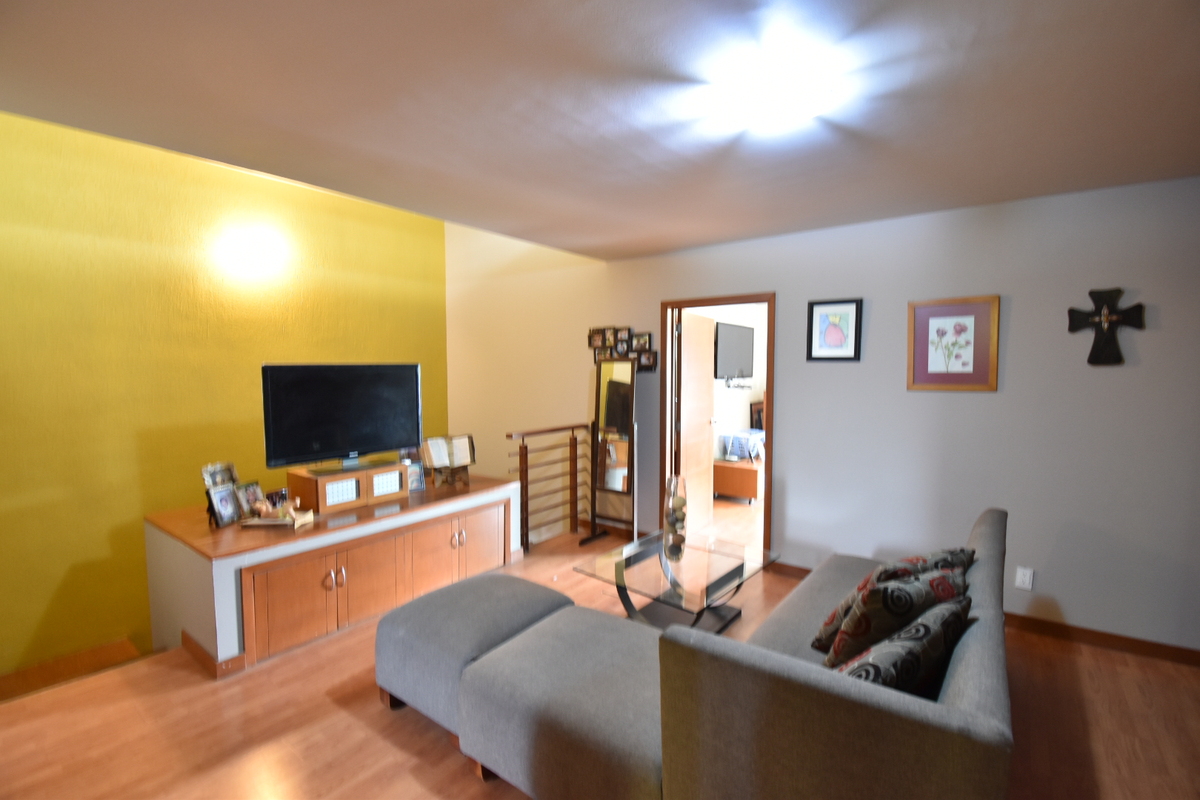 18 de 29: Sala de Tv