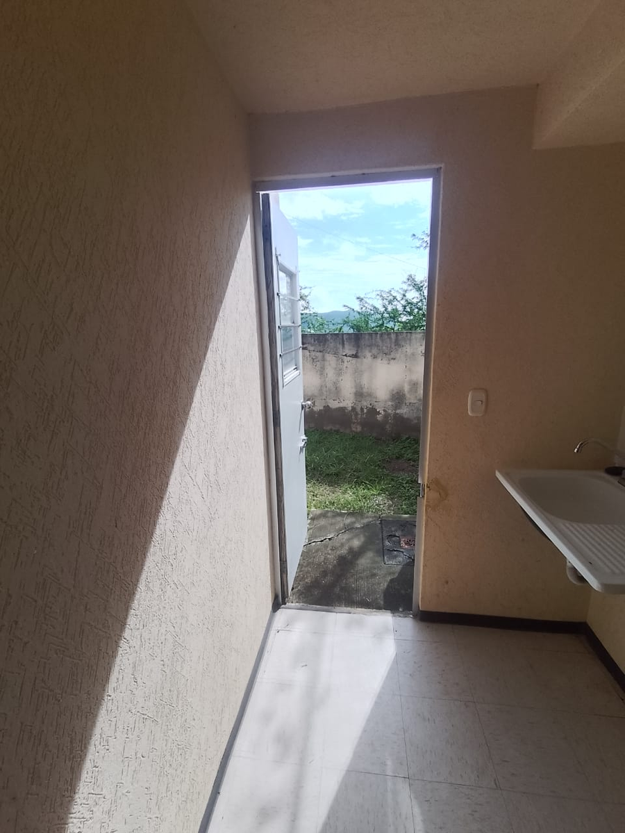 9 de 12