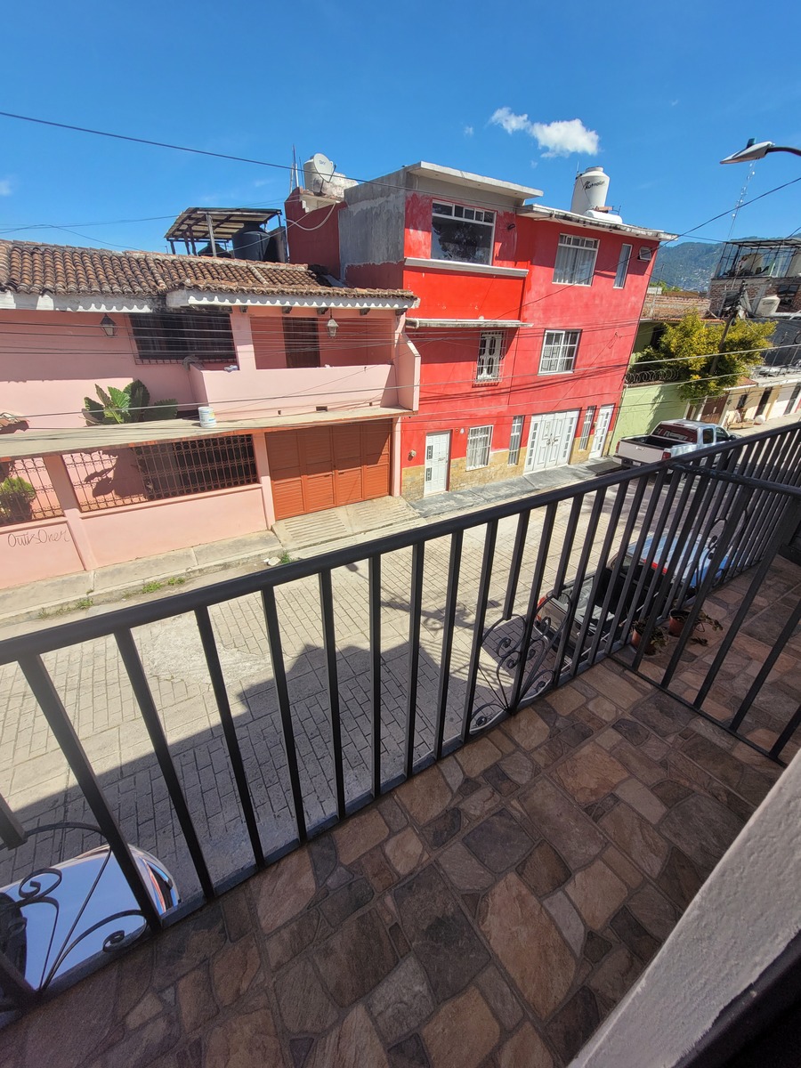 24 of 40: Balcón Exterior RA