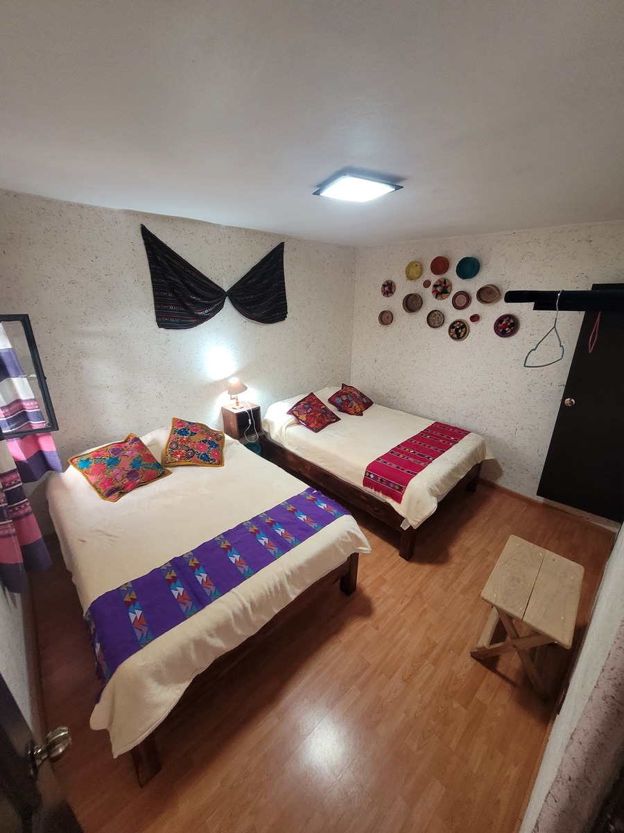 1 of 40: Recamara 8 T