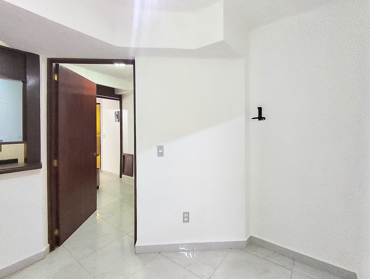 2 de 17: Consultorio Médico en Venta en Del Valle Rayo Vende ®