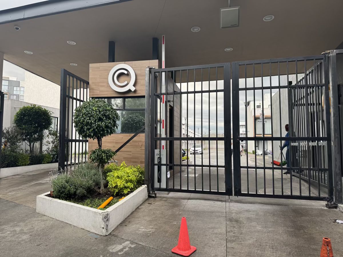 1 de 22: Entrada Principal