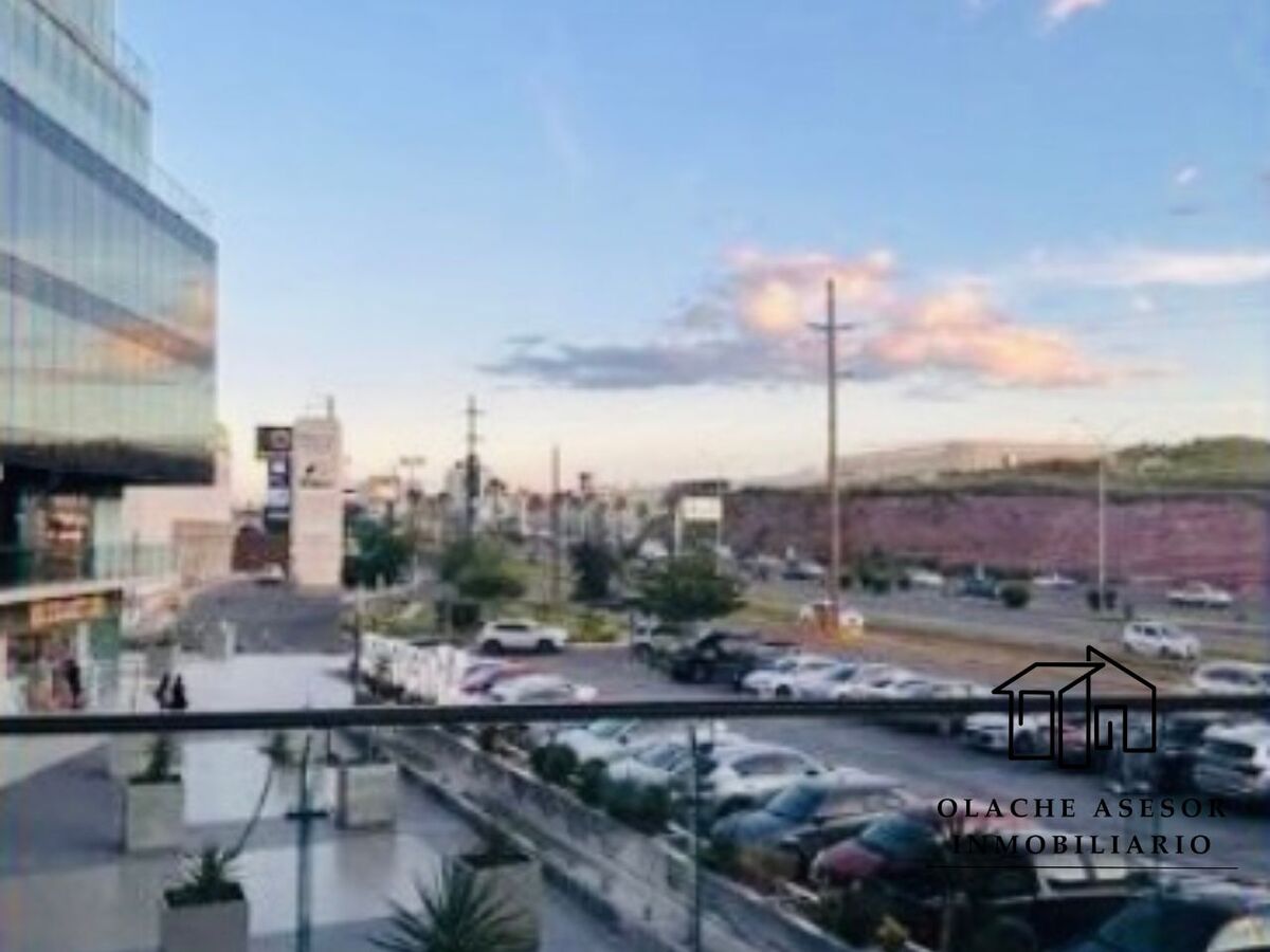 1 of 4: TERRAZA