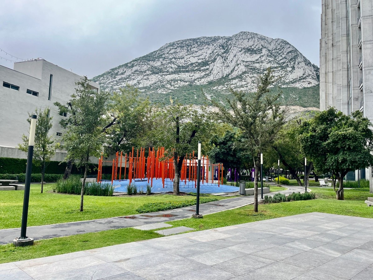 14 de 18: Area Verde
