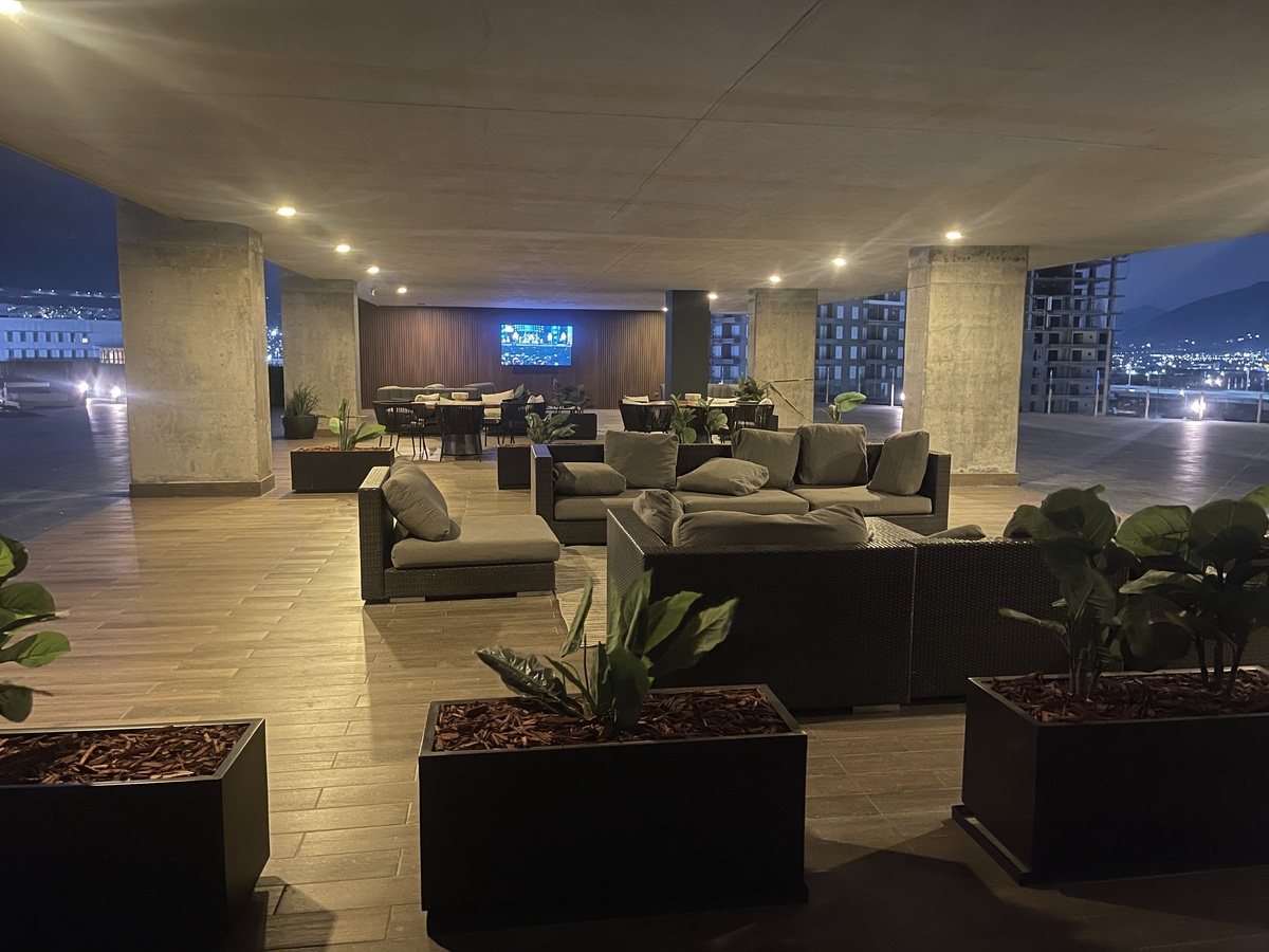 13 de 14: Terraza noche