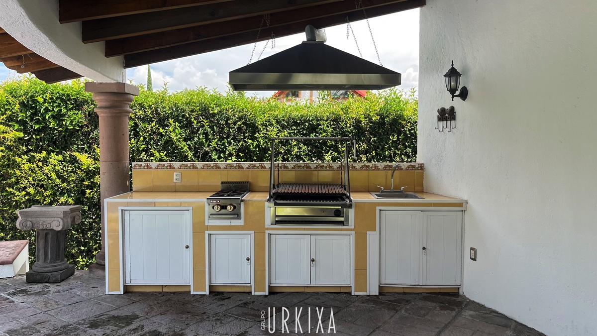 5 of 11: Terraza Area de Asador