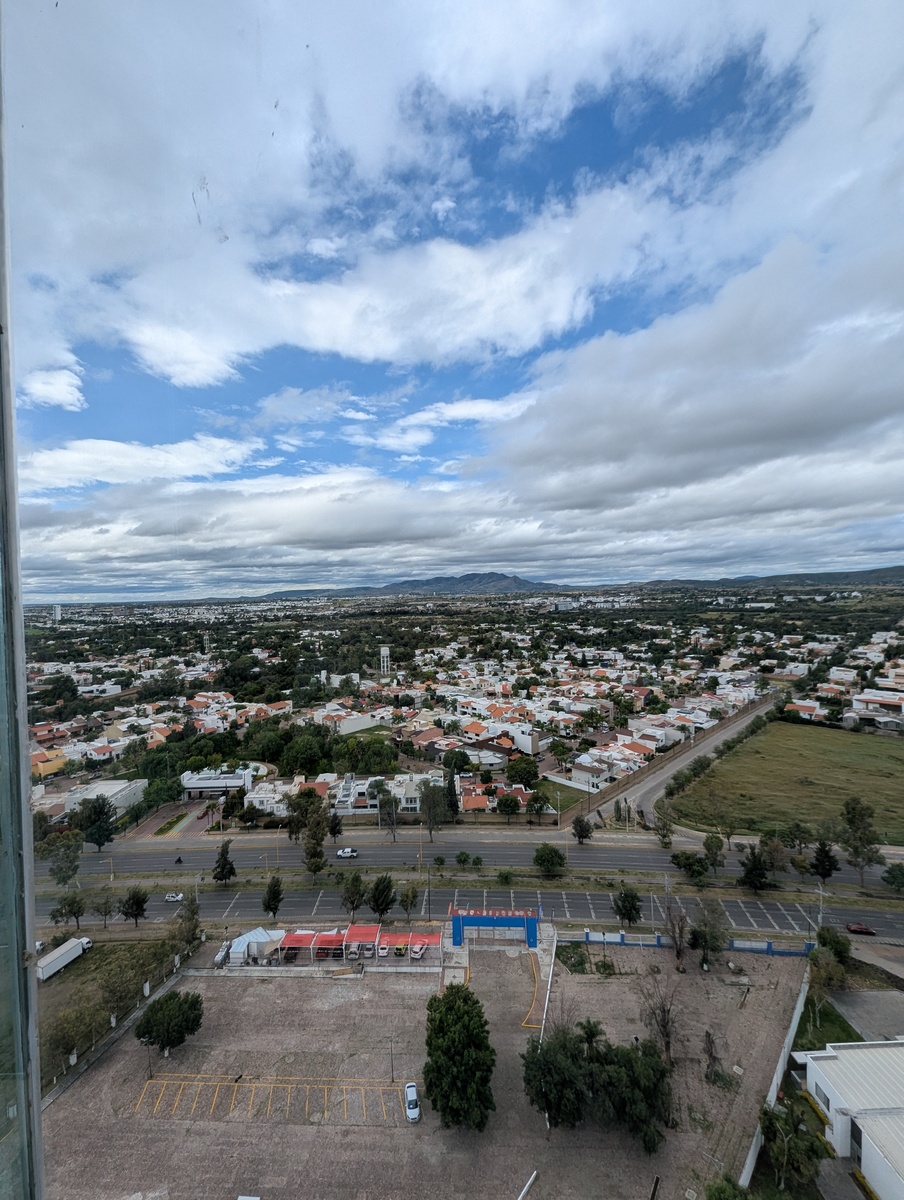 24 de 28