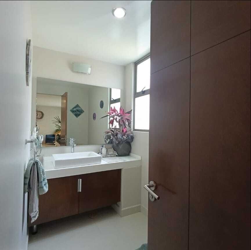 15 de 26: Baño en cada habitación