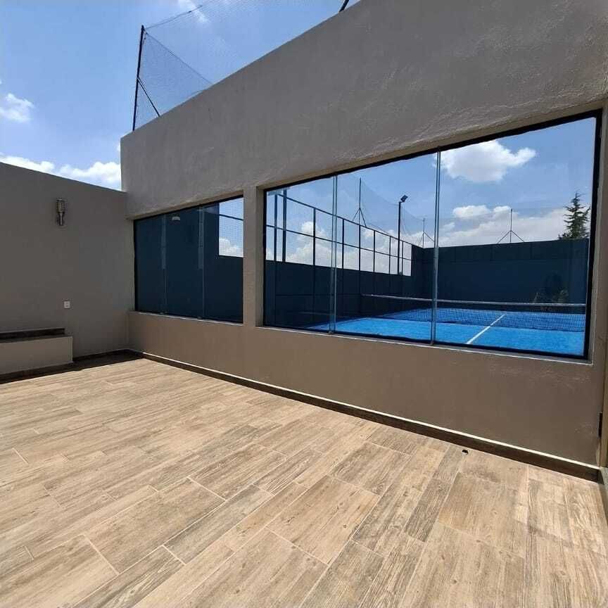 24 de 26: Cancha de paddle