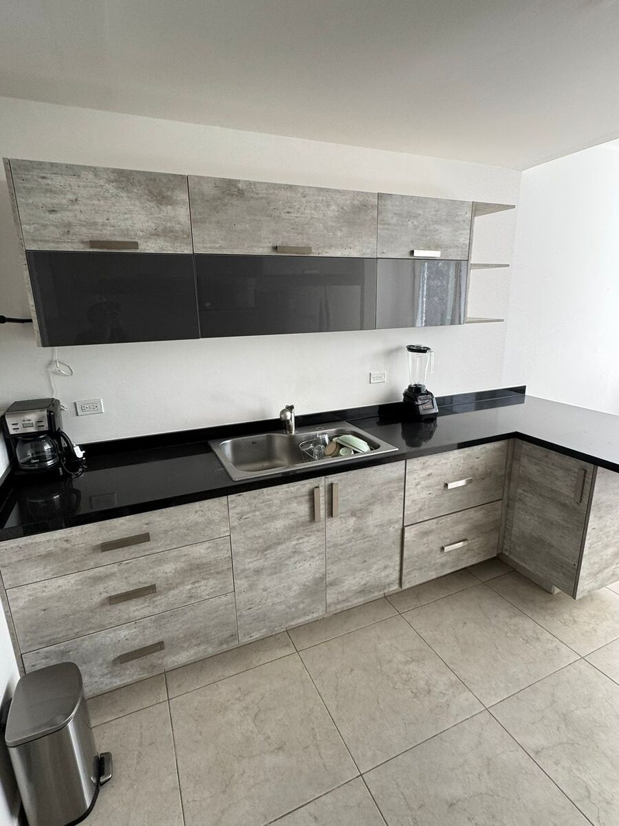 3 de 14: Cocina equipada