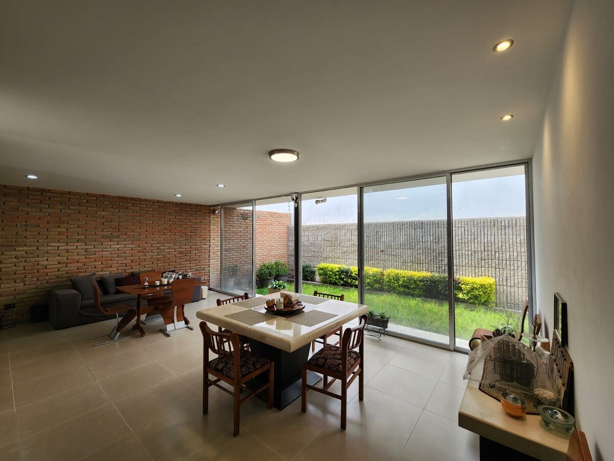 3 of 19: Estancia Sala/Comedor