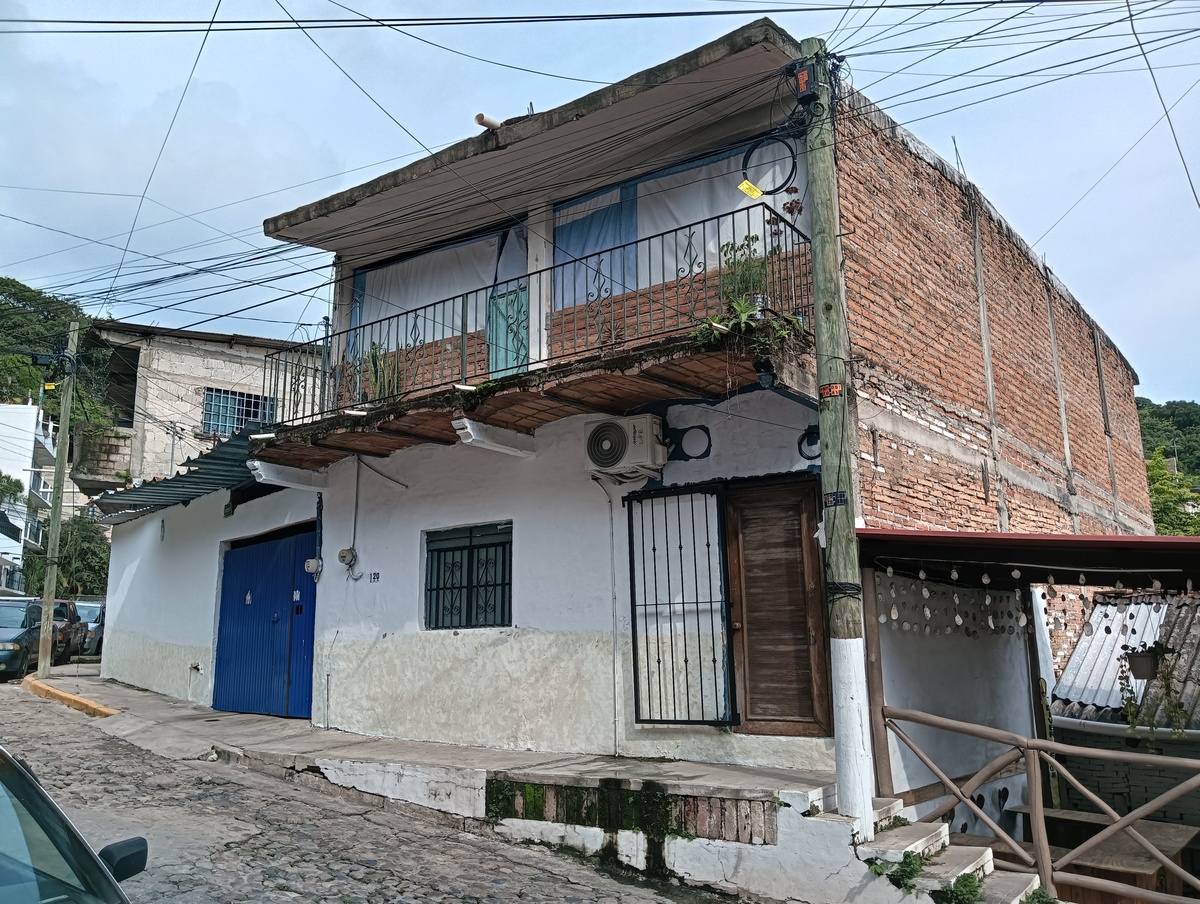 2 de 16