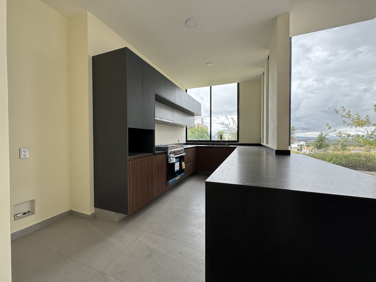 5 of 22: Cocina integral