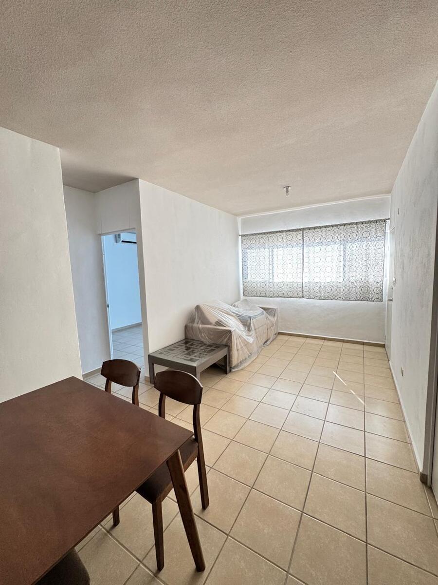 3 de 10: Sala - Comedor