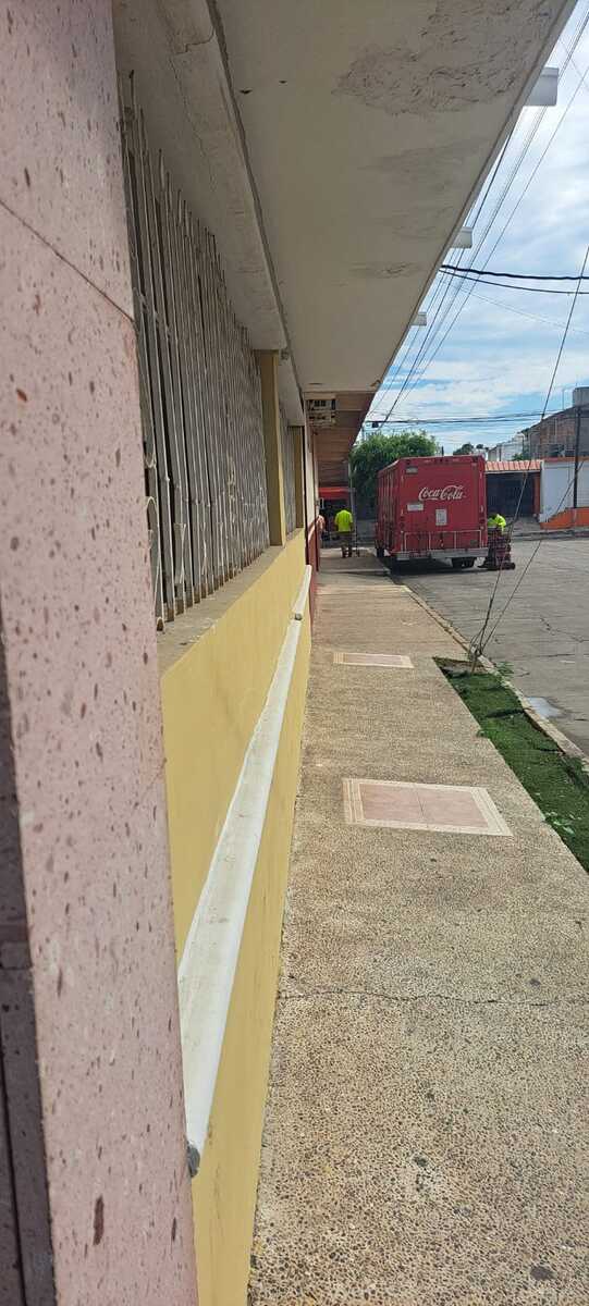 33 of 33: casa con excelente ubicación.
