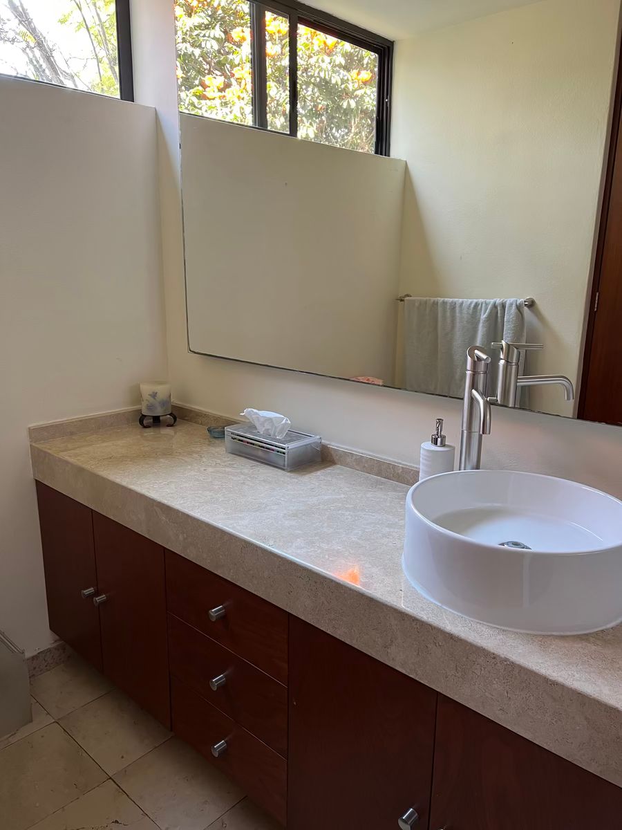 9 de 32: Baños remodelados
