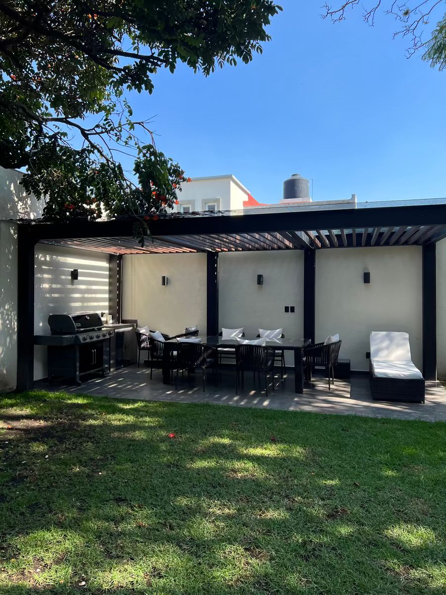 4 de 32: Pergola  en Jardín