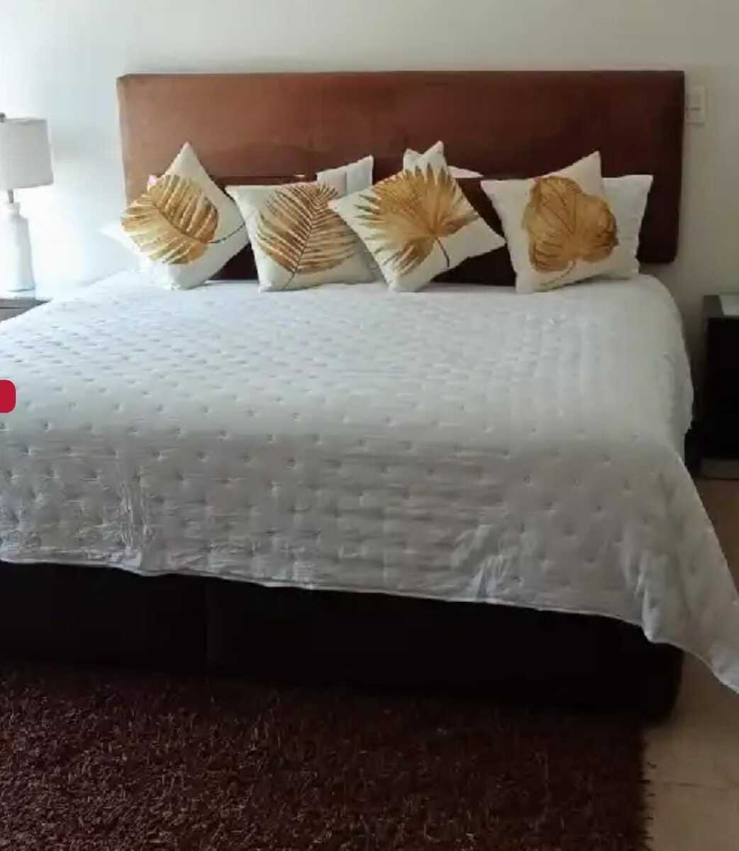 4 de 9