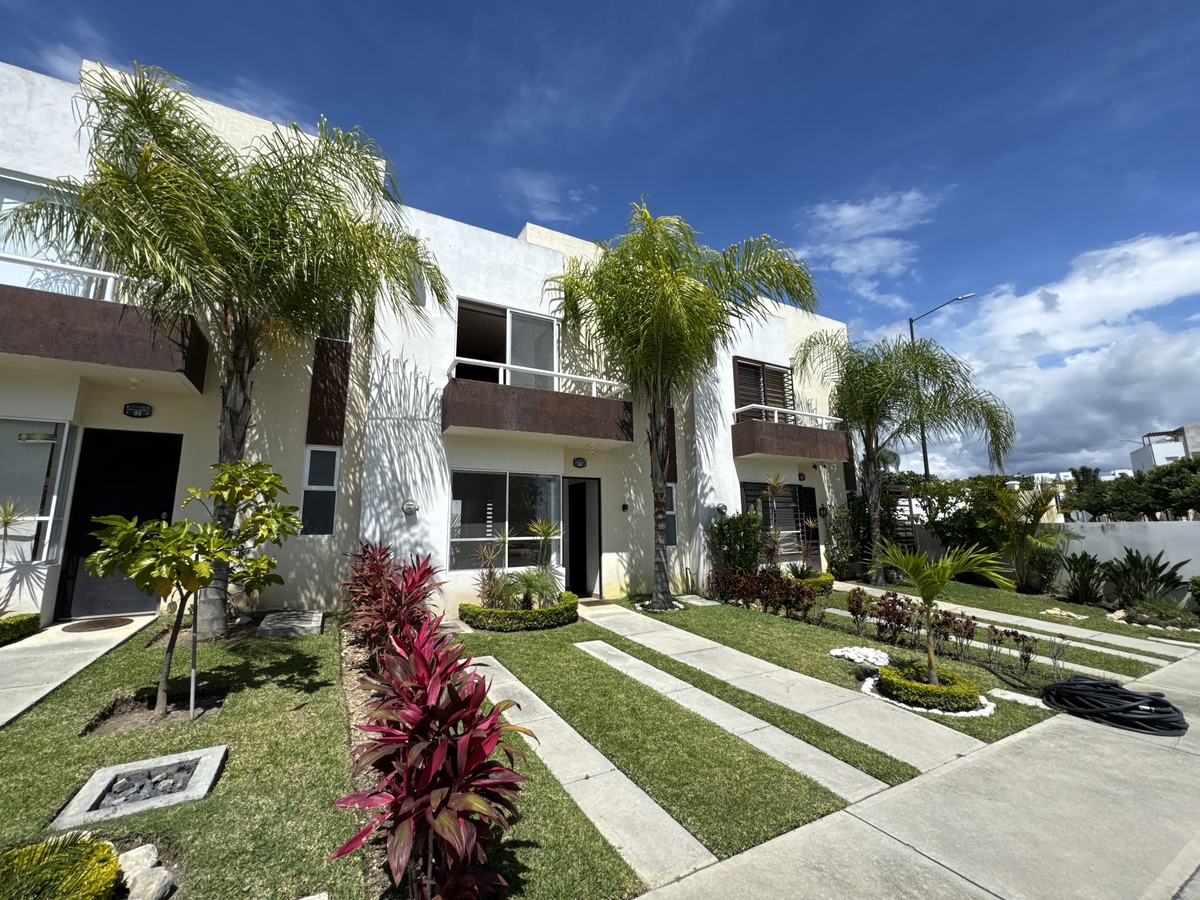 1 de 26: Fachada de la casa