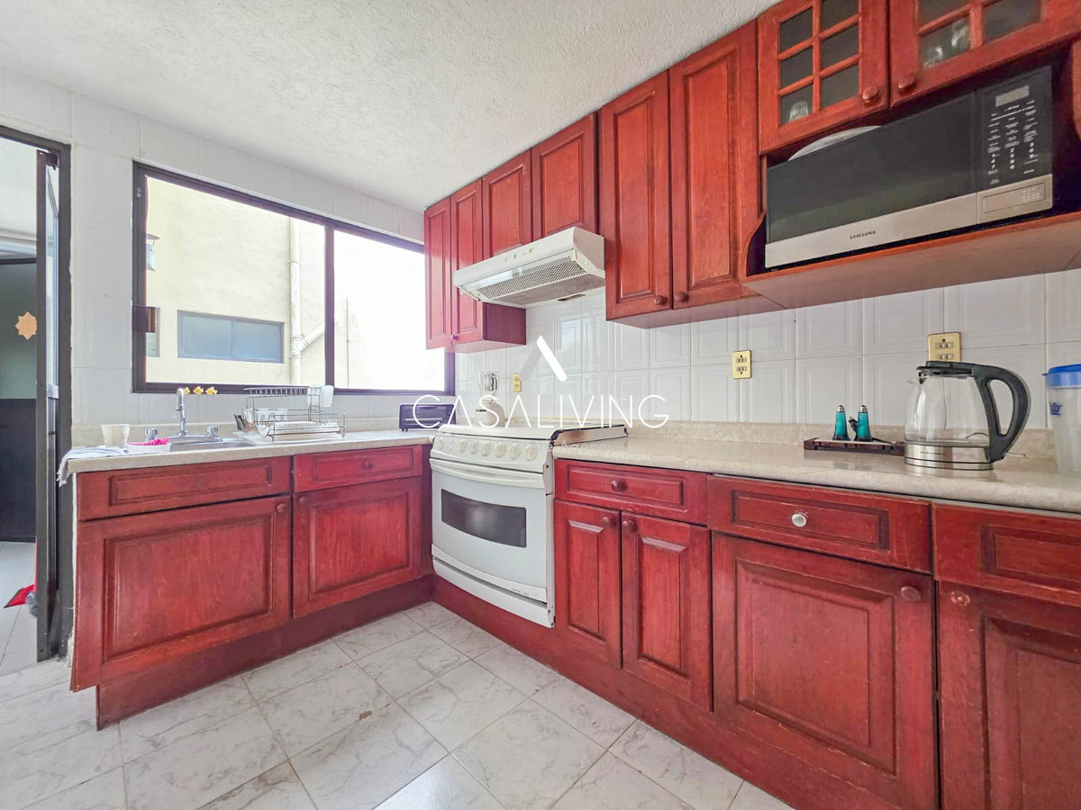 4 of 11: Cocina