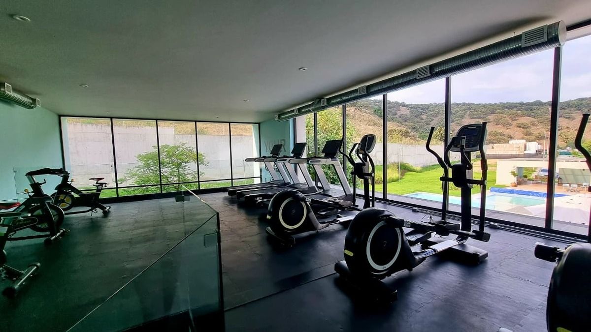 33 of 40: GYM (2 pisos)