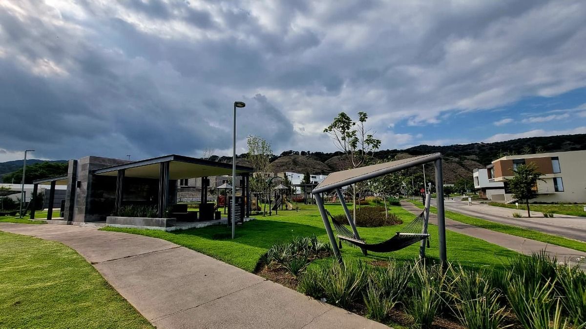 40 of 40: Área verde