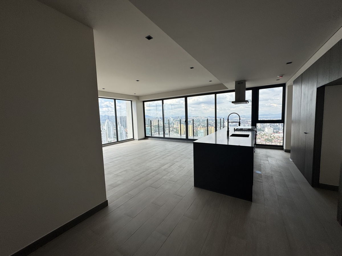 10 of 13: sala comedor